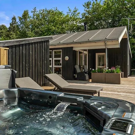 Awesome In With Sauna Casa vacanze